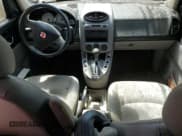 ✅ 2004 Saturn VUE V6 • VIN: 5GZCZ63464S836148 • Lot: 65836505. Wystawiony na Copart z przebiegiem Nie podano. Bezpłatny archiwum sprzedaży aukcyjnych z USA i szczegółowy raport historii pojazdu na DreamBid. Zdjęcie 8.