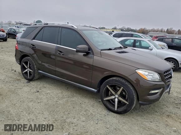 ✅ 2014 Mercedes-Benz M 350 • VIN: 4JGDA5HB5EA368401 • Lot: 96836385. Listed on Copart with 146,186 mi. Free auction sales archive from the USA and detailed vehicle history report at DreamBid. Image 4.