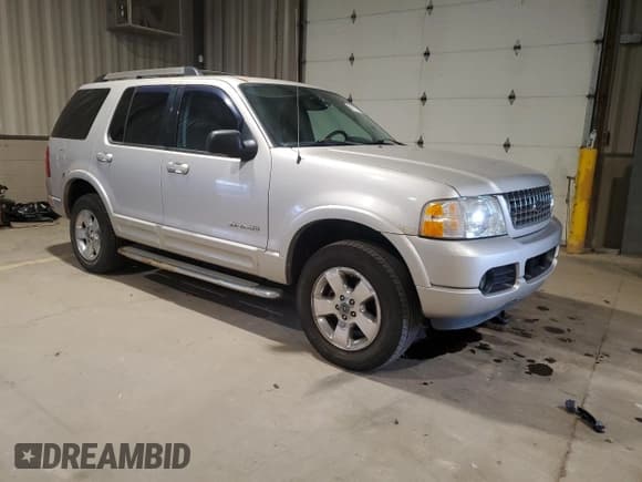 ✅ 2005 Ford Explorer Limited • VIN: 1FMZU75K75UA24452 • Лот: 80117715. Опубликован ранее на Copart с пробегом 81 327 миль. Бесплатный доступ к архиву аукционных продаж из США и подробный отчёт об истории автомобиля на DreamBid. Изображение 4.