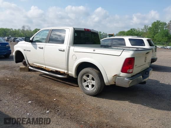 ✅ 2009 Dodge 1500 Laramie • VIN: 1D3HV13T49J526520 • Lot: 42199548. Wystawiony na IAAI z przebiegiem 149 113 mil. Bezpłatny archiwum sprzedaży aukcyjnych z USA i szczegółowy raport historii pojazdu na DreamBid. Zdjęcie 3.