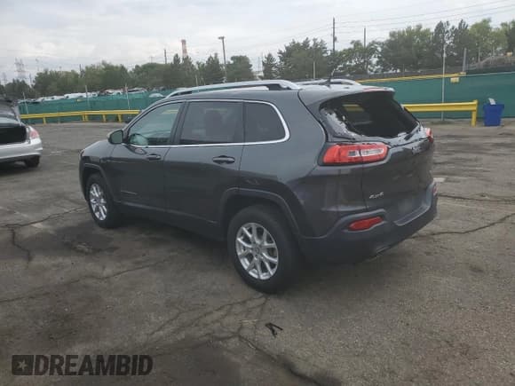✅ 2016 Jeep Cherokee Latitude • VIN: 1C4PJMCB3GW147940 • Лот: 69570725. Опубликован ранее на Copart с пробегом 87 389 миль. Бесплатный доступ к архиву аукционных продаж из США и подробный отчёт об истории автомобиля на DreamBid. Изображение 2.