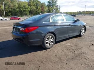 ✅ 2013 Hyundai Sonata GLS • VIN: 5NPEB4AC2DH508317 • Lot: 43342335. Wystawiony na IAAI z przebiegiem 172 551 mil. Bezpłatny archiwum sprzedaży aukcyjnych z USA i szczegółowy raport historii pojazdu na DreamBid. Zdjęcie 4.