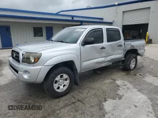 ✅ 2011 Toyota Tacoma • VIN: 3TMLU4EN1BM064092 • Lot: 86248815. Listed on Copart with 127,908 mi. Free auction sales archive from the USA and detailed vehicle history report at DreamBid. Image 1.