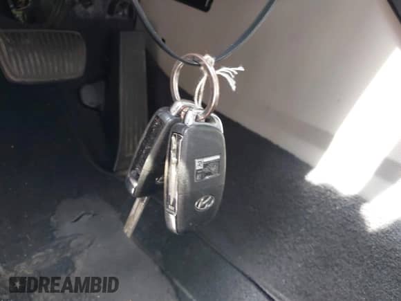 2016 Hyundai Sonata 2.4L z VIN 5NPE24AF0GH395112, wystawiony jako IAAI lot #42568193 z przebiegiem 103 612 mil mil oraz . Historia ofert i sprzedaży dostępna na DreamBid. Obrazek 11.