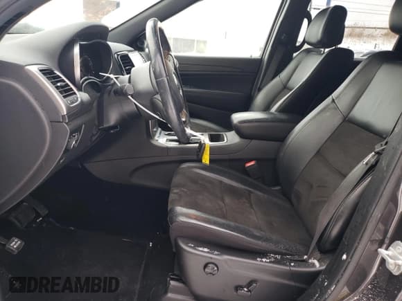 ✅ 2020 Jeep Grand Cherokee Laredo E • VIN: 1C4RJFAG5LC422125 • Lot: 42410385. Listed on Copart with 93,135 mi. Free auction sales archive from the USA and detailed vehicle history report at DreamBid. Image 7.