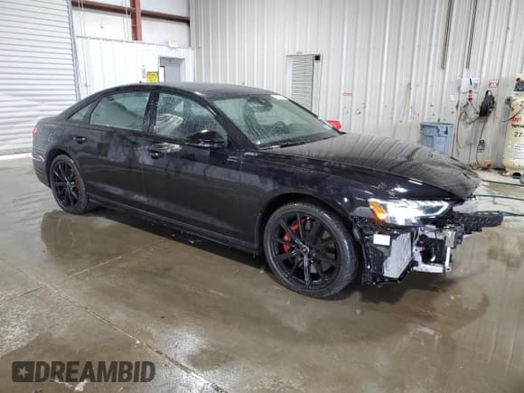 ✅ 2024 Audi S8 • VIN: WAULSAF83RN004941 • Лот: 74510544. Опубликован ранее на Copart с пробегом 10 181 миль. Бесплатный доступ к архиву аукционных продаж из США и подробный отчёт об истории автомобиля на DreamBid. Изображение 4.