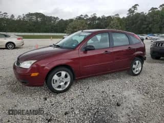 ✅ 2007 Ford Focus S • VIN: 1FAHP37N97W339189 • Lot: 55062535. Wystawiony na Copart z przebiegiem 120 534 mil. Bezpłatny archiwum sprzedaży aukcyjnych z USA i szczegółowy raport historii pojazdu na DreamBid. Zdjęcie 1.