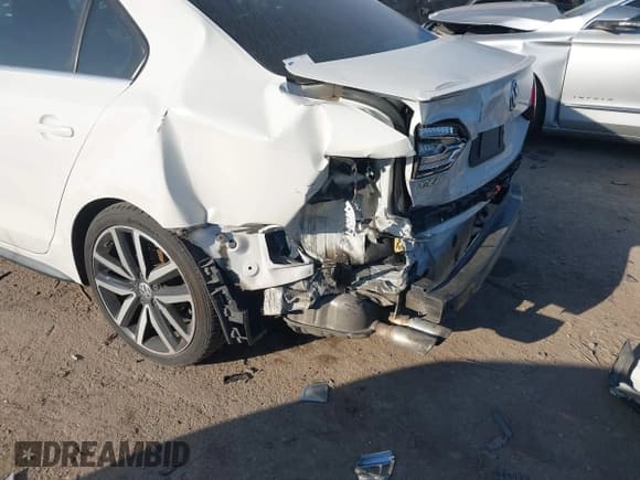 ✅ 2013 Volkswagen Jetta • VIN: 3VW4S7AJ6DM297898 • Lot: 41664178. Listed on IAAI with 188,484 mi. Free auction sales archive from the USA and detailed vehicle history report at DreamBid. Image 6.