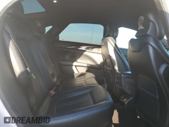 ✅ 2017 Lincoln MKZ Hybrid Reserve • VIN: 3LN6L5MU1HR606555 • Lot: 67646085. Listed on Copart with 90,543 mi. Free auction sales archive from the USA and detailed vehicle history report at DreamBid. Image 10.