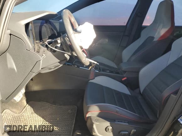 ✅ 2024 Volkswagen Golf GTI Autobahn • VIN: WVWVA7CD0RW201966 • Lot: 86070545. Listed on Copart with 39,167 mi. Free auction sales archive from the USA and detailed vehicle history report at DreamBid. Image 7.