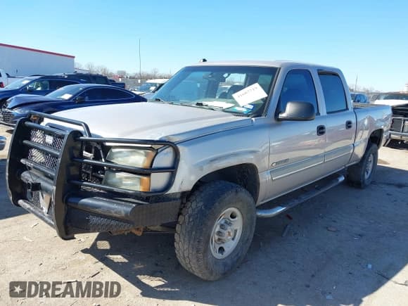✅ 2004 Chevrolet Silverado 2500HD LS • VIN: 1GCHC23U14F163344 • Лот: 41687719. Опубликован ранее на IAAI с пробегом Не указан. Бесплатный доступ к архиву аукционных продаж из США и подробный отчёт об истории автомобиля на DreamBid. Изображение 15.