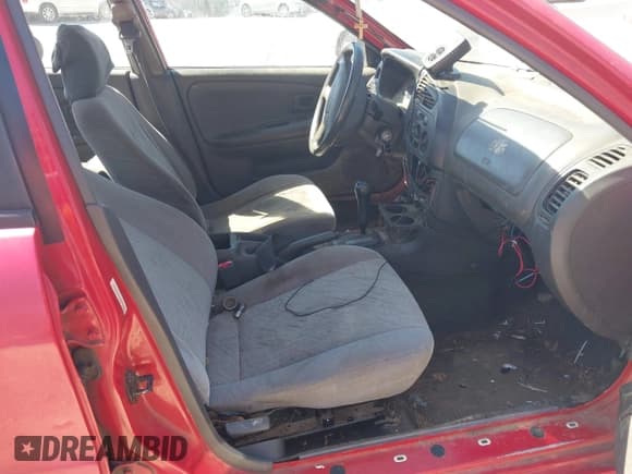 ✅ 2001 Mitsubishi Mirage ES • VIN: JA3AY26C11U028361 • Lot: 41841537. Listed on IAAI with 295,569 mi. Free auction sales archive from the USA and detailed vehicle history report at DreamBid. Image 5.