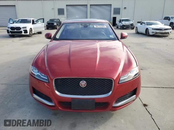 ✅ 2018 Jaguar XF 25t Premium • VIN: SAJBJ4FXXJCY56392 • Lot: 66153395. Wystawiony na Copart z przebiegiem 47 293 mil. Bezpłatny archiwum sprzedaży aukcyjnych z USA i szczegółowy raport historii pojazdu na DreamBid. Zdjęcie 5.