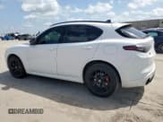 ✅ 2021 Alfa Romeo Stelvio Ti Sport • VIN: ZASPAKBN3M7D08848 • Lot: 61918645. Wystawiony na Copart z przebiegiem 27 440 mil. Bezpłatny archiwum sprzedaży aukcyjnych z USA i szczegółowy raport historii pojazdu na DreamBid. Zdjęcie 2.