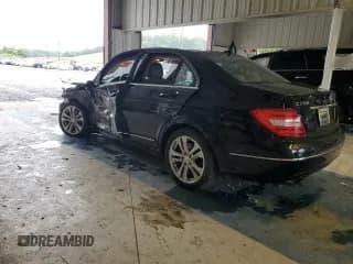 ✅ 2013 Mercedes-Benz C 250 Sport • VIN: WDDGF4HB6DA772258 • Lot: 70338295. Wystawiony na Copart z przebiegiem 115 025 mil. Bezpłatny archiwum sprzedaży aukcyjnych z USA i szczegółowy raport historii pojazdu na DreamBid. Zdjęcie 2.