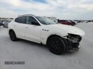 ✅ 2019 Maserati Levante S • VIN: ZN661YUS2KX335884 • Lot: 84761365. Wystawiony na Copart z przebiegiem 60 604 mil. Bezpłatny archiwum sprzedaży aukcyjnych z USA i szczegółowy raport historii pojazdu na DreamBid. Zdjęcie 4.