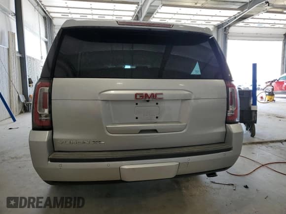 ✅ 2016 GMC Yukon XL SLE • VIN: 1GKS2FKC9GR389356 • Lot: 53828805. Listed on Copart with 119,892 mi. Free auction sales archive from the USA and detailed vehicle history report at DreamBid. Image 6.