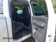 ✅ 2012 Chevrolet Silverado 1500 LT • VIN: 3GCPKSE76CG202030 • Lot: 43403350. Wystawiony na IAAI z przebiegiem 117 414 mil. Bezpłatny archiwum sprzedaży aukcyjnych z USA i szczegółowy raport historii pojazdu na DreamBid. Zdjęcie 8.