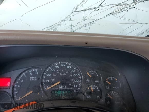 ✅ 2002 Chevrolet Suburban Z71 • VIN: 3GNFK16Z52G356496 • Лот: 61204945. Опубликован ранее на Copart с пробегом 260 121 миль. Бесплатный доступ к архиву аукционных продаж из США и подробный отчёт об истории автомобиля на DreamBid. Изображение 9.