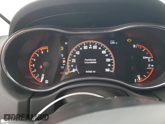 ✅ 2017 Dodge Durango Citadel • VIN: 1C4SDJET6HC883327 • Лот: 85861404. Опубликован ранее на Copart с пробегом 94 532 миль. Бесплатный доступ к архиву аукционных продаж из США и подробный отчёт об истории автомобиля на DreamBid. Изображение 9.