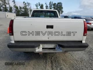 ✅ 1992 Chevrolet Silverado 2500 • VIN: 1GCFC24K0NE131366 • Lot: 80791255. Wystawiony na Copart z przebiegiem 168 435 mil. Bezpłatny archiwum sprzedaży aukcyjnych z USA i szczegółowy raport historii pojazdu na DreamBid. Zdjęcie 6.