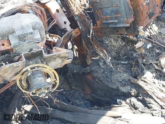 ✅ 2011 Infiniti QX56 8-passenger • VIN: JN8AZ2ND4B9700267 • Lot: 42809609. Listed on IAAI with Not provided. Free auction sales archive from the USA and detailed vehicle history report at DreamBid. Image 11.