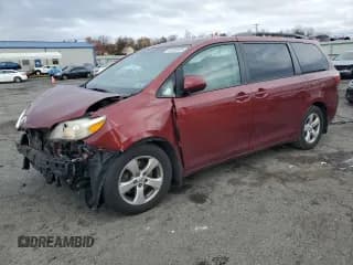 ✅ 2015 Toyota Sienna LE • VIN: 5TDKK3DC2FS614482 • Lot: 92003605. Listed on Copart with 154,224 mi. Free auction sales archive from the USA and detailed vehicle history report at DreamBid. Image 1.