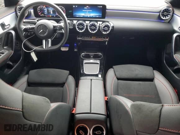 2025 Mercedes-Benz CLA 250 с VIN W1K5J4GB4SN514723, выставлен на аукционе Copart как лот 69820375 с пробегом 9 192 миль миль и Списание • Salvage title. История ставок и продаж доступна на DreamBid. Изображение 8.