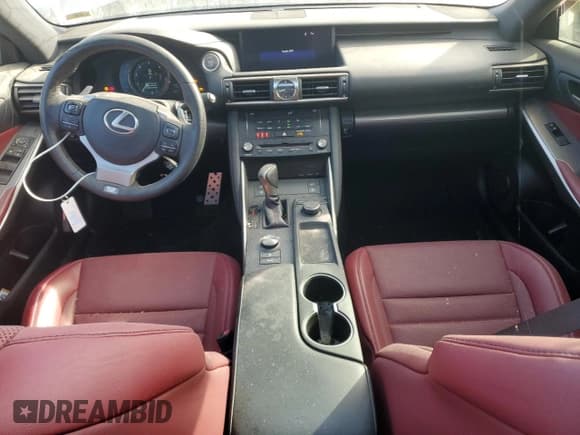 ✅ 2018 Lexus IS 300 • VIN: JTHC81D27J5033779 • Lot: 61334855. Wystawiony na Copart z przebiegiem 72 077 mil. Bezpłatny archiwum sprzedaży aukcyjnych z USA i szczegółowy raport historii pojazdu na DreamBid. Zdjęcie 8.