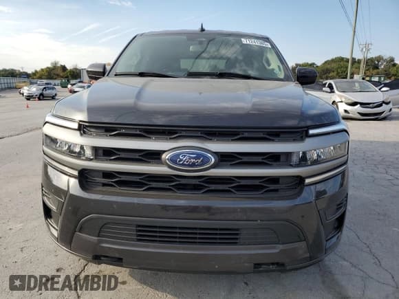 ✅ 2024 Ford Expedition Max XLT • VIN: 1FMJK1J83REB06432 • Lot: 71241385. Listed on Copart with Not provided. Free auction sales archive from the USA and detailed vehicle history report at DreamBid. Image 5.