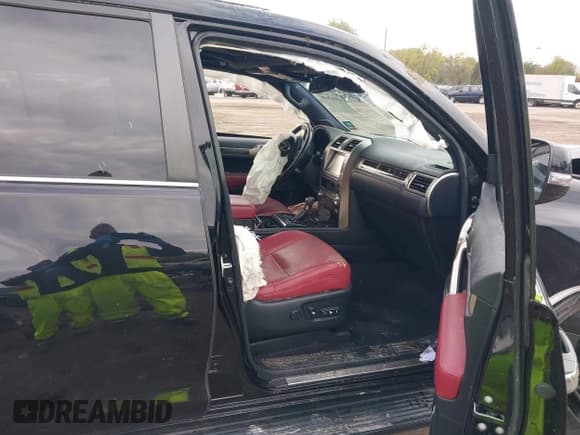 ✅ 2020 Lexus GX 460 Premium • VIN: JTJAM7BX2L5251439 • Lot: 43462638. Wystawiony na IAAI z przebiegiem 59 140 mil. Bezpłatny archiwum sprzedaży aukcyjnych z USA i szczegółowy raport historii pojazdu na DreamBid. Zdjęcie 5.