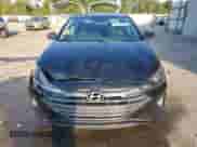 2019 Hyundai Elantra SE с VIN KMHD74LF6KU779237, выставлен на аукционе Copart как лот 81107295 с пробегом 194 527 миль миль и Списание • Salvage title. История ставок и продаж доступна на DreamBid. Изображение 5.