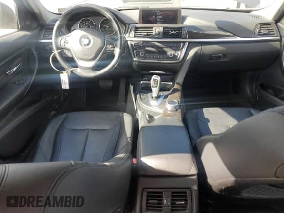 2014 BMW 3 Series 328d xDrive с VIN WBA3D5C50EKX99244, выставлен на аукционе Copart как лот 85888815 с пробегом 196 432 миль миль и Списание • Salvage title. История ставок и продаж доступна на DreamBid. Изображение 8.