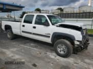 ✅ 2006 Chevrolet Silverado 2500HD Work Truck • VIN: 1GCHC23D06F231118 • Лот: 65697235. Опубликован ранее на Copart с пробегом 142 130 миль. Бесплатный доступ к архиву аукционных продаж из США и подробный отчёт об истории автомобиля на DreamBid. Изображение 4.