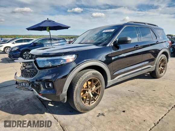 ✅ 2022 Ford Explorer Timberline • VIN: 1FMSK8JH2NGA00730 • Lot: 82102825. Wystawiony na Copart z przebiegiem 61 414 mil. Bezpłatny archiwum sprzedaży aukcyjnych z USA i szczegółowy raport historii pojazdu na DreamBid. Zdjęcie 1.