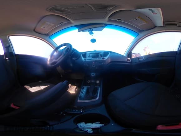 ✅ 2019 Hyundai Accent SE • VIN: 3KPC24A31KE061617 • Лот: 40635185. Опубликован ранее на IAAI с пробегом 81 776 миль. Бесплатный доступ к архиву аукционных продаж из США и подробный отчёт об истории автомобиля на DreamBid. Изображение 18.