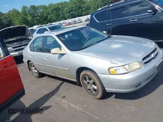 ✅ 1998 Nissan Altima XE • VIN: 1N4DL01D5WC218779 • Lot: 42631469. Listed on IAAI with 199,144 mi. Free auction sales archive from the USA and detailed vehicle history report at DreamBid. Image 1.