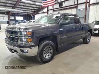2015 Chevrolet Silverado 1500 LT z VIN 1GCVKREC5FZ157874, wystawiony jako Copart lot #90839445 z przebiegiem 126 251 mil mil oraz Czysty tytuł • Clean title. Historia ofert i sprzedaży dostępna na DreamBid. Obrazek 1.