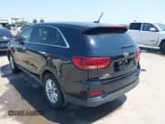 ✅ 2019 Kia Sorento LX • VIN: 5XYPG4A35KG585035 • Лот: 43152392. Опубликован ранее на IAAI с пробегом 74 123 миль. Бесплатный доступ к архиву аукционных продаж из США и подробный отчёт об истории автомобиля на DreamBid. Изображение 3.