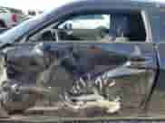 ✅ 2014 Dodge Challenger SXT • VIN: 2C3CDYAG3EH208523 • Lot: 72553994. Wystawiony na Copart z przebiegiem 133 768 mil. Bezpłatny archiwum sprzedaży aukcyjnych z USA i szczegółowy raport historii pojazdu na DreamBid. Zdjęcie 7.