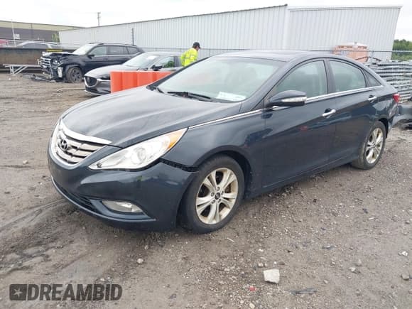 ✅ 2011 Hyundai Sonata SE • VIN: 5NPEC4AC0BH151147 • Лот: 43016334. Опубликован ранее на IAAI с пробегом 114 768 миль. Бесплатный доступ к архиву аукционных продаж из США и подробный отчёт об истории автомобиля на DreamBid. Изображение 2.