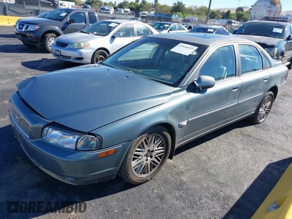 ✅ 2003 Volvo S80 2.9L • VIN: YV1TS92D531301383 • Lot: 43546025. Wystawiony na IAAI z przebiegiem Nie podano. Bezpłatny archiwum sprzedaży aukcyjnych z USA i szczegółowy raport historii pojazdu na DreamBid. Zdjęcie 2.