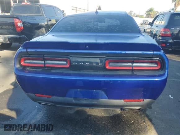 ✅ 2019 Dodge Challenger SXT • VIN: 2C3CDZAG5KH752071 • Lot: 86118755. Wystawiony na Copart z przebiegiem 67 930 mil. Bezpłatny archiwum sprzedaży aukcyjnych z USA i szczegółowy raport historii pojazdu na DreamBid. Zdjęcie 6.
