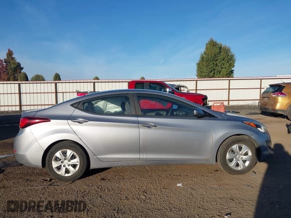 ✅ 2016 Hyundai Elantra SE • VIN: 5NPDH4AE1GH743078 • Лот: 43496550. Опубликован ранее на IAAI с пробегом 98 082 миль. Бесплатный доступ к архиву аукционных продаж из США и подробный отчёт об истории автомобиля на DreamBid. Изображение 13.