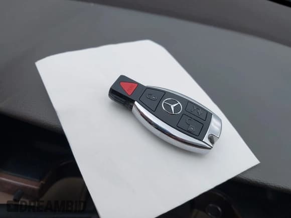 ✅ 2013 Mercedes-Benz E 350 Sport • VIN: WDDHF8JB3DA672088 • Lot: 43581128. Listed on IAAI with 138,824 mi. Free auction sales archive from the USA and detailed vehicle history report at DreamBid. Image 11.