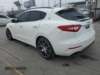 ✅ 2017 Maserati Levante S • VIN: ZN661YUS6HX234128 • Лот: 92274155. Опубликован ранее на Copart с пробегом 48 354 миль. Бесплатный доступ к архиву аукционных продаж из США и подробный отчёт об истории автомобиля на DreamBid. Изображение 2.