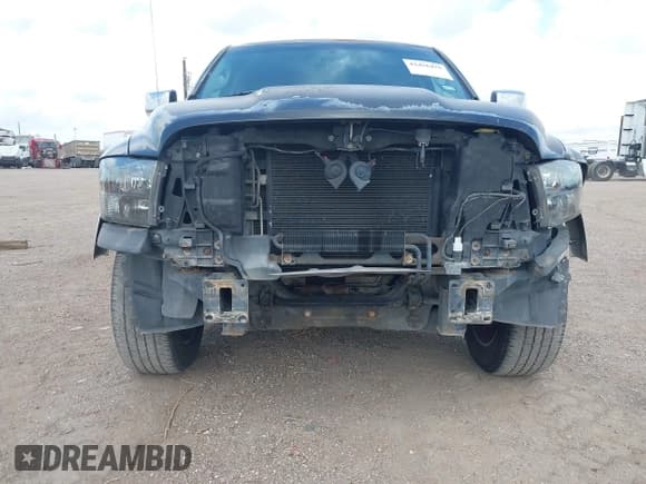 ✅ 2009 Dodge 1500 Laramie • VIN: 1D3HB13T29S778382 • Lot: 42456475. Wystawiony na IAAI z przebiegiem 229 669 mil. Bezpłatny archiwum sprzedaży aukcyjnych z USA i szczegółowy raport historii pojazdu na DreamBid. Zdjęcie 6.