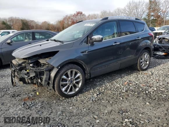 ✅ 2015 Ford Escape SE • VIN: 1FMCU9G92FUB04559 • Лот: 93177975. Опубликован ранее на Copart с пробегом 138 904 миль. Бесплатный доступ к архиву аукционных продаж из США и подробный отчёт об истории автомобиля на DreamBid. Изображение 1.