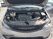 ✅ 2020 Chrysler Pacifica Launch Edition • VIN: 2C4RC3BG7LR270816 • Lot: 71904965. Listed on Copart with 22,531 mi. Free auction sales archive from the USA and detailed vehicle history report at DreamBid. Image 12.