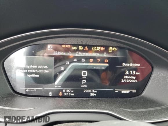 ✅ 2024 Audi SQ5 Sportback Premium Plus • VIN: WA124AFY1R2012511 • Lot: 48976085. Listed on Copart with 9,197 mi. Free auction sales archive from the USA and detailed vehicle history report at DreamBid. Image 9.